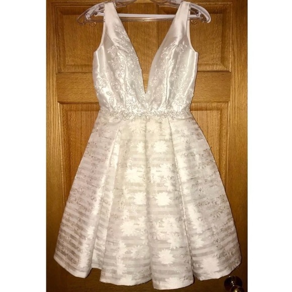 White shirt homecoming dress - Picture 2 of 3
